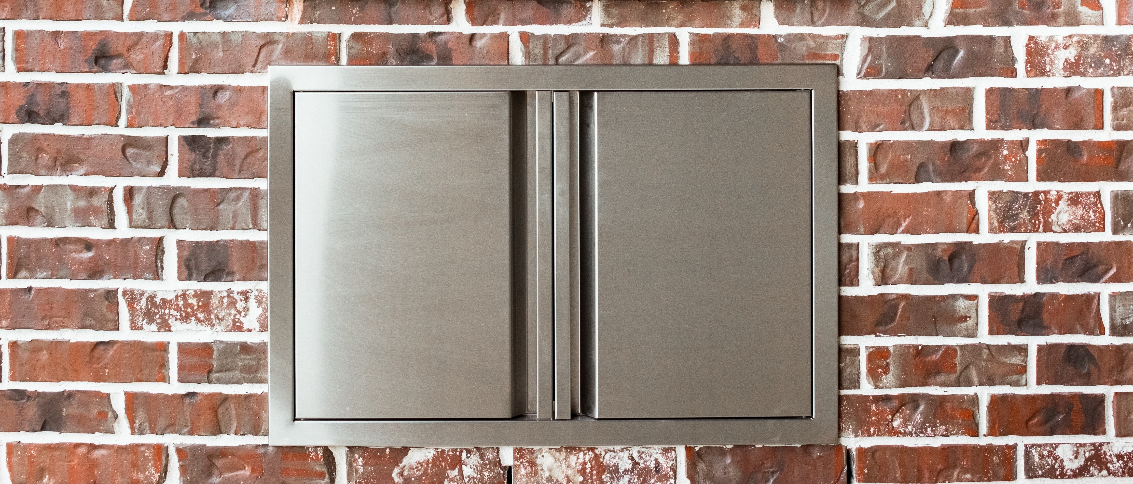 Image of Soft Close Access Doors: The Outdoor Kitchen Item You Never Knew You Needed, but Now Can’t Live Without
