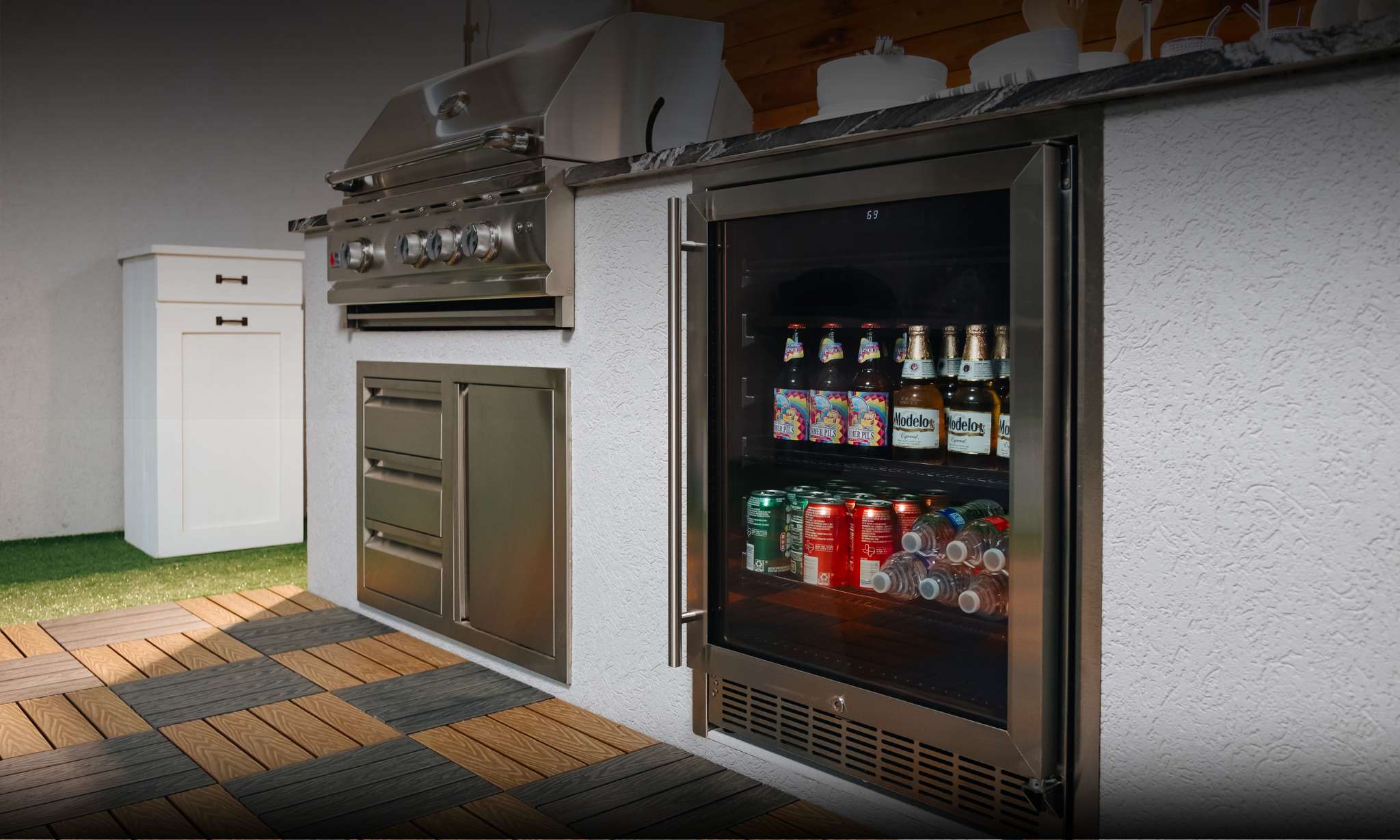 Image of Pre-Built Outdoor Kitchens vs Custom-Built: Which One Fits Your Lifestyle?